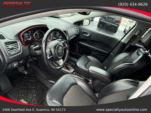 Used 2019 Jeep Compass Trailhawk w/ Cold Weather Group image 15