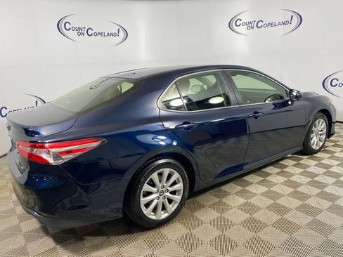 Used 2018 Toyota Camry LE FWD image 7