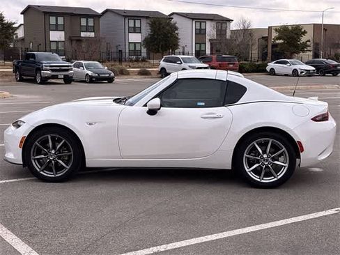 Used 2018 MAZDA MX-5 Miata RF Grand Touring image 3