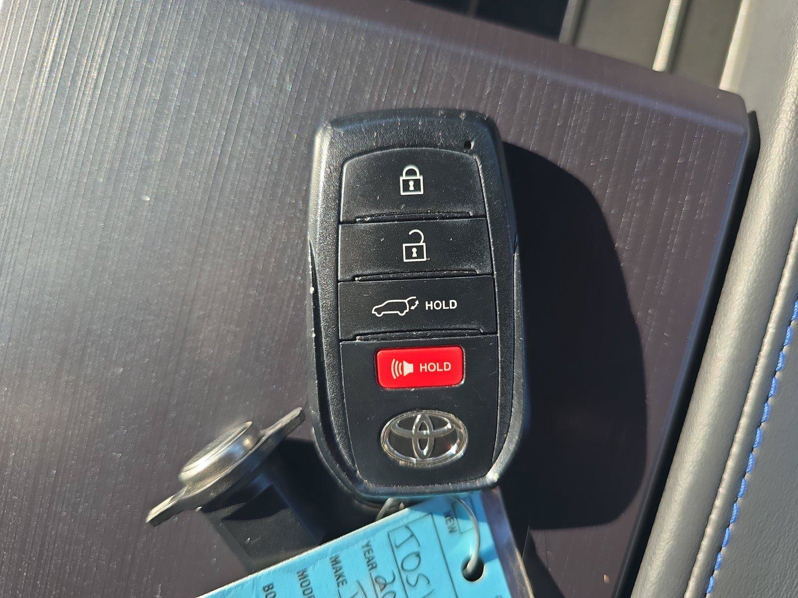 Used 2023 Toyota Sequoia Platinum AWD/4WD image 27