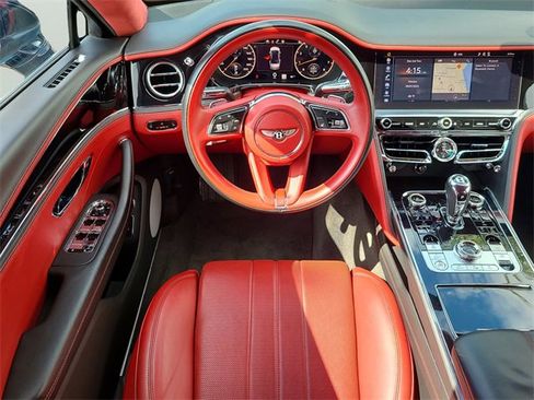 Used 2021 Bentley Flying Spur V8 image 19