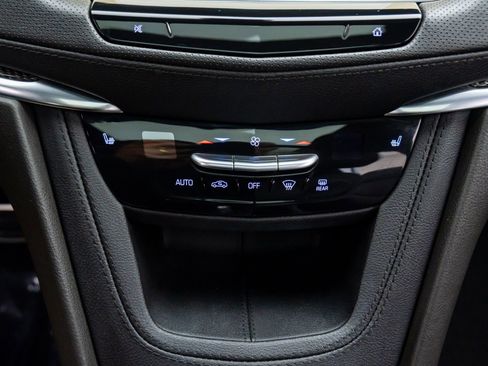 Certified 2022 Cadillac XT5 Sportv w/ LPO, Floor Liner Package image 22