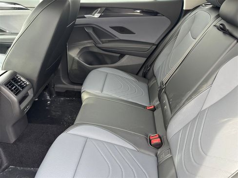 New 2026 Volkswagen Tiguan SE image 26