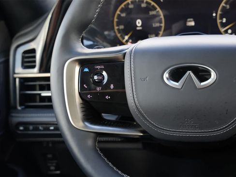 Used 2025 INFINITI QX80 Autograph w/ Autograph Exterior Package image 10