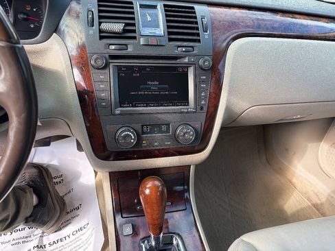 Used 2011 Cadillac DTS Premium w/ Driver Awareness Package FWD image 19