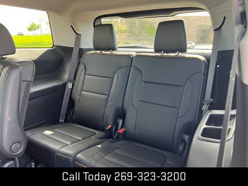 Certified 2023 GMC Acadia AT4 w/ Technology Package AWD/4WD image 7