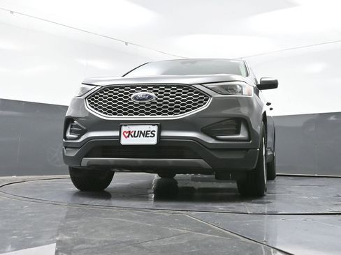 Used 2024 Ford Edge SEL image 55