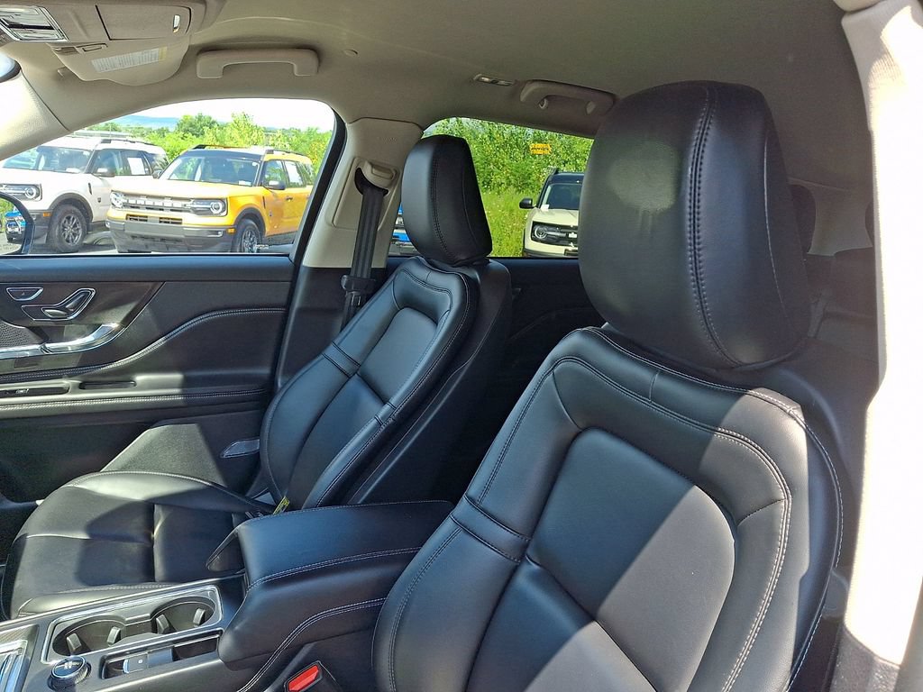Certified 2023 Lincoln Corsair AWD image 14
