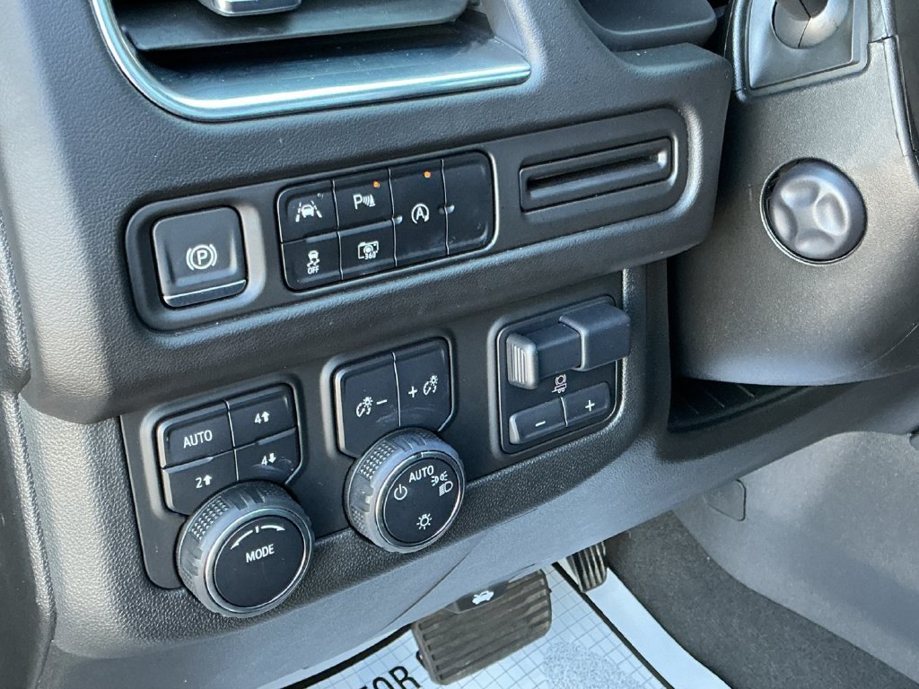 Certified 2024 Chevrolet Tahoe RST w/ Sport Performance Package AWD/4WD image 32
