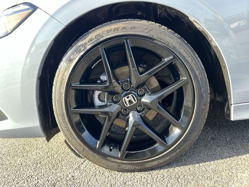 Used 2024 Honda Civic Sport image 12