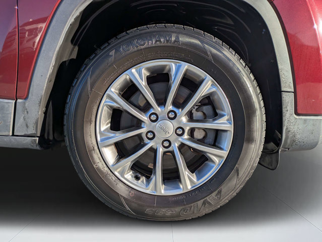 Used 2020 Jeep Cherokee Latitude Plus AWD/4WD image 10
