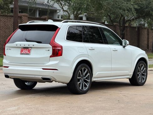 Used 2019 Volvo XC90 T6 Momentum w/ Advanced Package AWD/4WD image 14