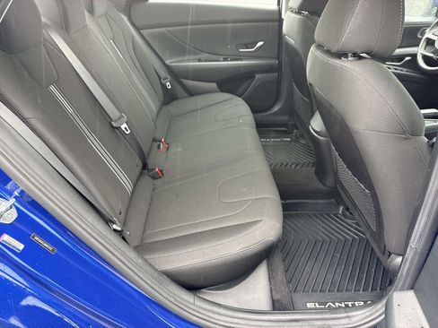 Used 2022 Hyundai Elantra SEL FWD image 26