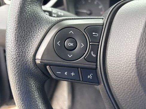 Used 2023 Toyota Corolla LE image 12
