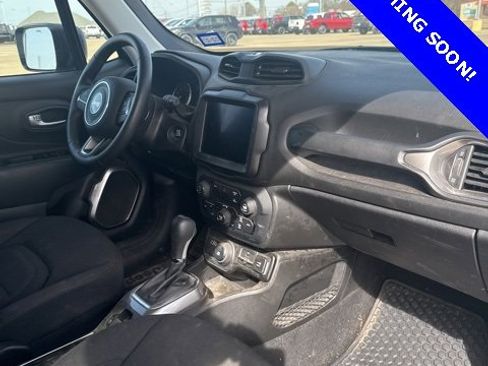 Used 2022 Jeep Renegade Latitude image 14