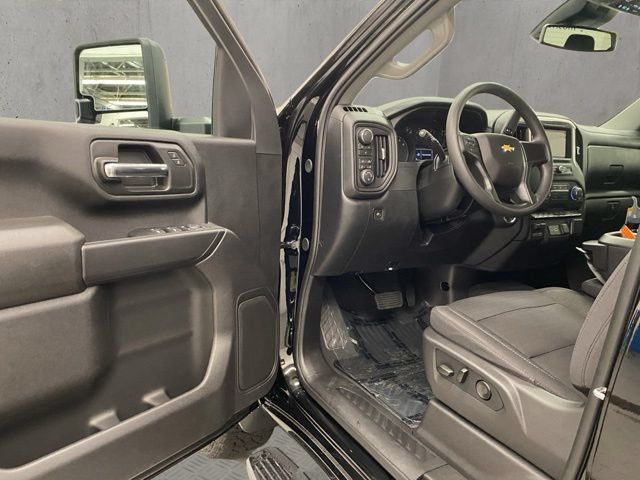 New 2026 Chevrolet Silverado 2500 Custom w/ Custom Value Package AWD/4WD image 19