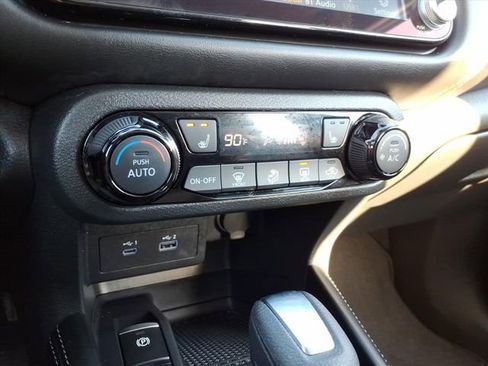 Certified 2024 Nissan Kicks SR w/ SR Premium Package image 22