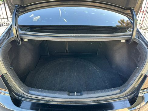 Used 2018 Hyundai Elantra Limited image 27