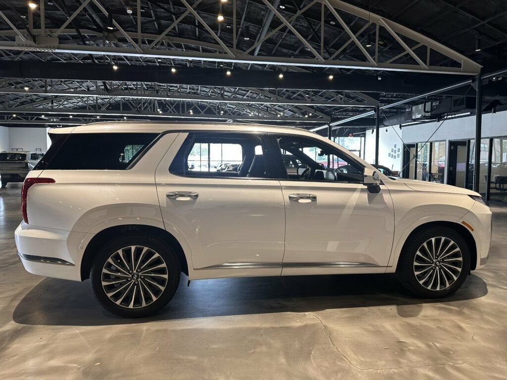 Used 2024 Hyundai Palisade Calligraphy AWD/4WD image 6