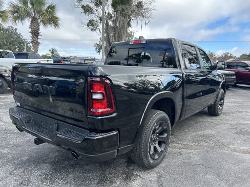 New 2026 RAM 1500 4x4 Crew Cab image 7