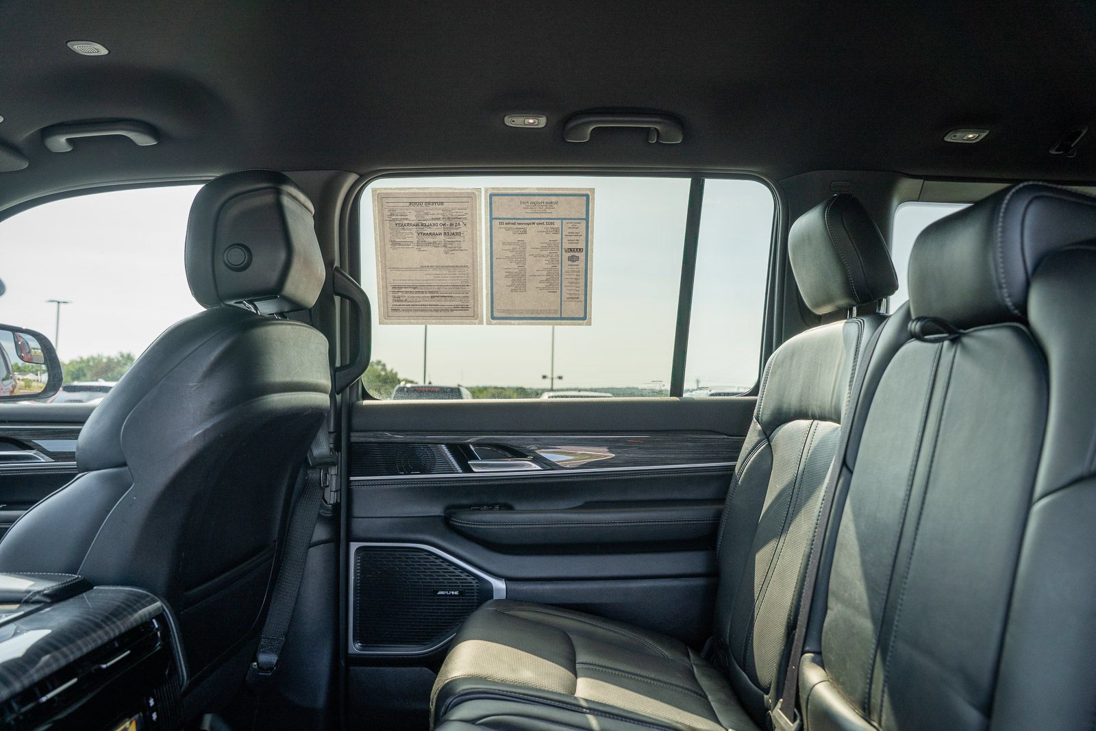Used 2022 Jeep Wagoneer Series III RWD image 22
