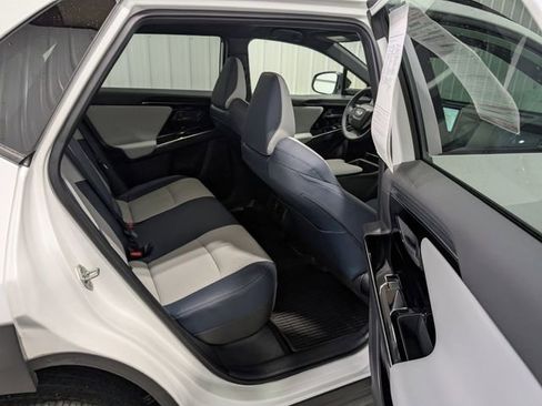 Used 2023 Subaru Solterra AWD image 27