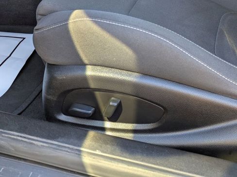 Used 2023 Chevrolet Camaro LT image 6