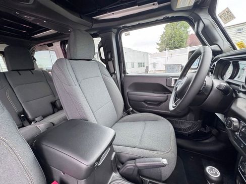 New 2026 Jeep Wrangler Unlimited Sport AWD/4WD image 19