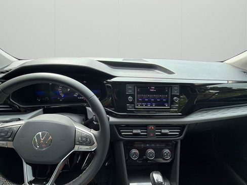 Used 2023 Volkswagen Taos S FWD image 8