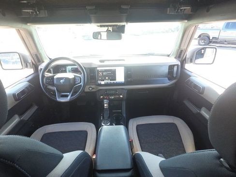 Used 2023 Ford Bronco Wildtrak AWD/4WD image 19