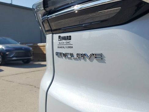 New 2026 Buick Enclave Avenir w/ Super Cruise Package FWD image 9