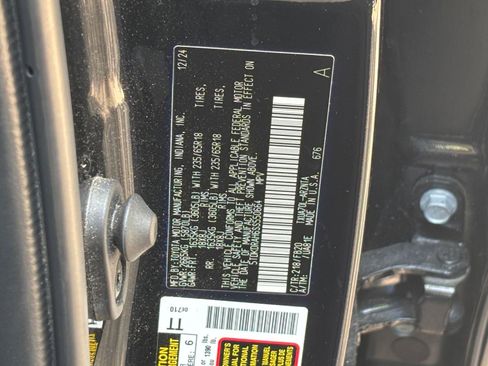 Used 2025 Toyota Highlander LE FWD image 10