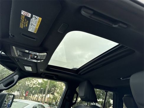 Used 2024 Lexus GX 550 image 22