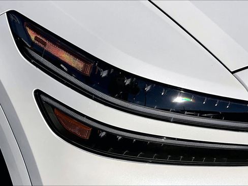 Used 2026 Genesis GV80 2.5T Advanced image 27