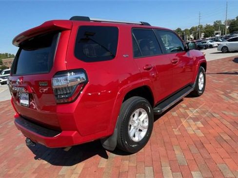 Used 2020 Toyota 4Runner SR5 image 9