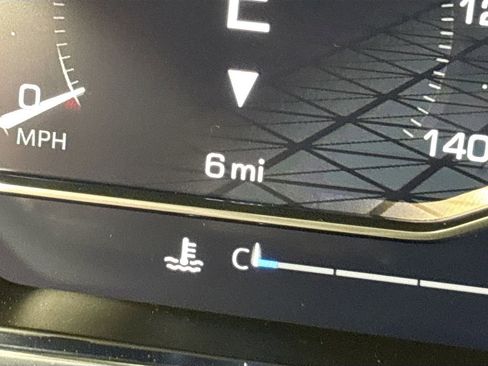 New 2025 GMC Sierra 3500 SLT w/ SLT Convenience Package image 12