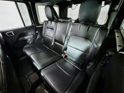 Used 2023 Jeep Wrangler Unlimited Rubicon 4xe w/ Dual Top Group AWD/4WD image 23