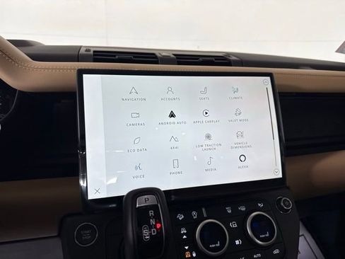 New 2026 Land Rover Defender 110 X-Dynamic SE image 33