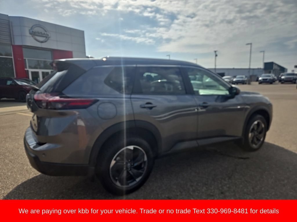 Used 2024 Nissan Rogue SV w/ SV Premium Package AWD/4WD image 7