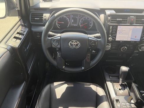 Used 2021 Toyota 4Runner Venture AWD/4WD image 15