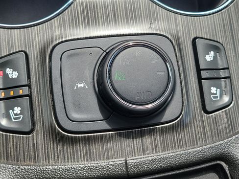Used 2023 GMC Acadia SLT w/ Elevation Edition AWD/4WD image 31