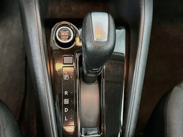Used 2022 Nissan Kicks S FWD image 17