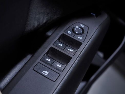 Used 2025 BMW X3 xDrive30i w/ Convenience Package image 16