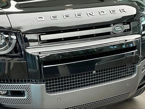 Used 2024 Land Rover Defender 130 Outbound image 30