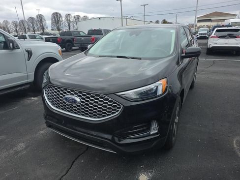 Used 2023 Ford Edge SEL w/ Convenience Package image 2