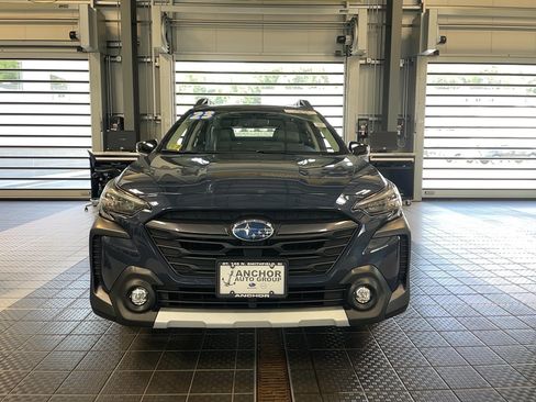 Used 2023 Subaru Outback Limited AWD/4WD image 2
