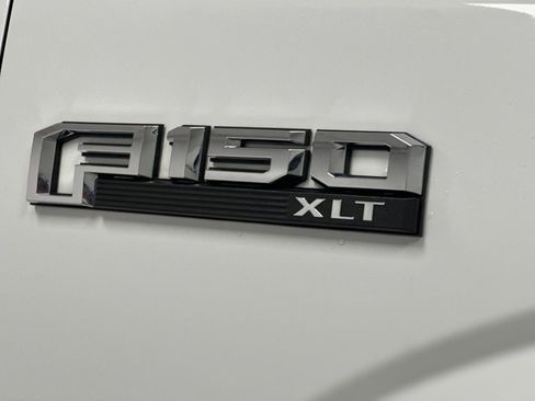 Certified 2018 Ford F150 XLT w/ Equipment Group 302A Luxury image 23