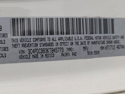 Used 2019 Dodge Journey SE w/ Blacktop Package image 33