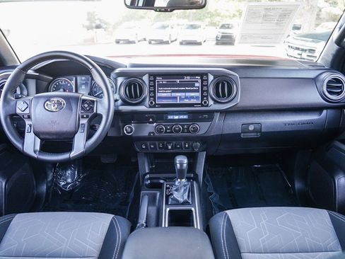 Certified 2022 Toyota Tacoma TRD Off-Road w/ Technology Package image 12