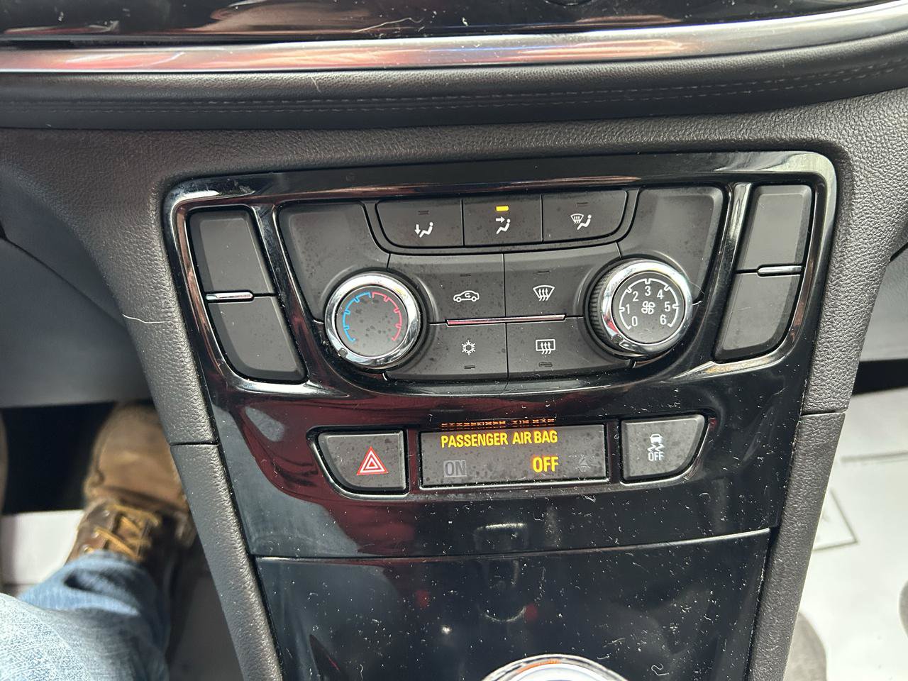 Used 2018 Buick Encore Preferred FWD image 22